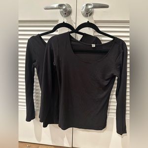 Uniqlo Heattech extra warm size Medium 2 pack long sleeve t shirts bundle set
